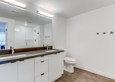 435 West Gladstone Street