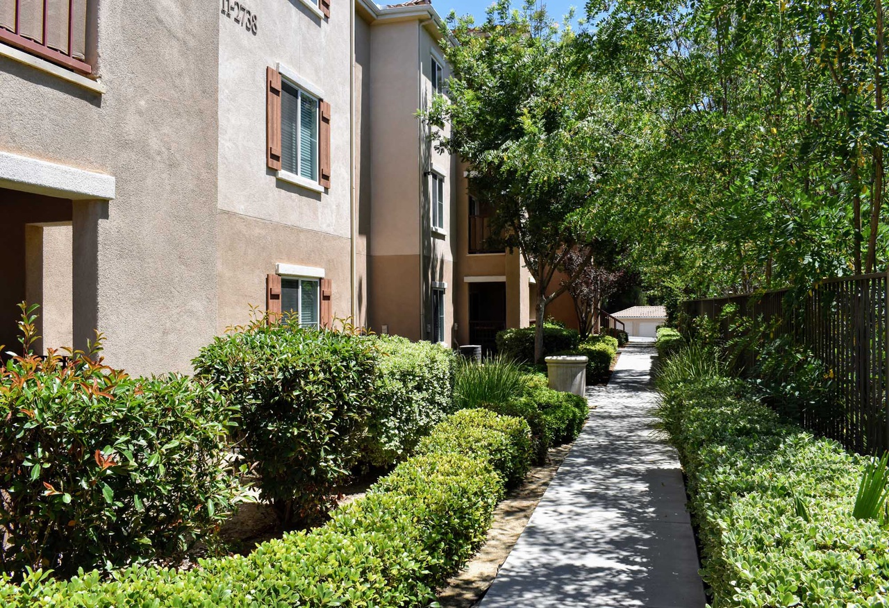 25100 Vista Murrieta