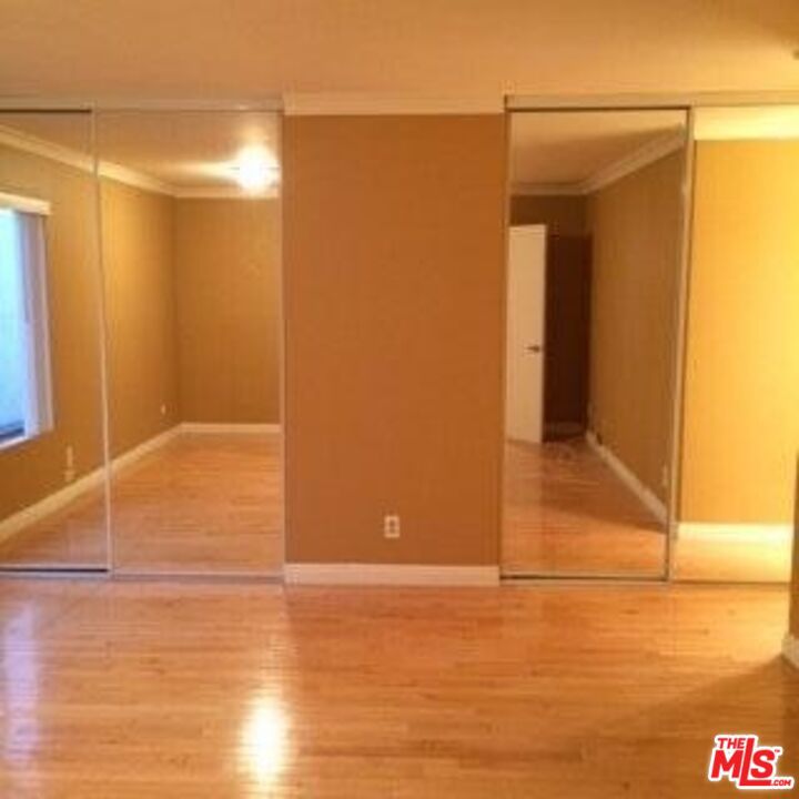 undefined Victory Boulevard