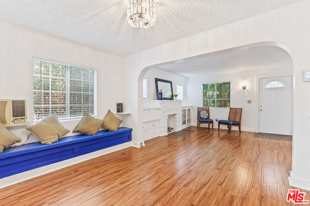 2563 Spaulding Avenue