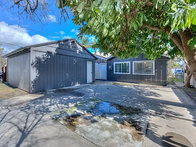 1593 North Harrison Avenue