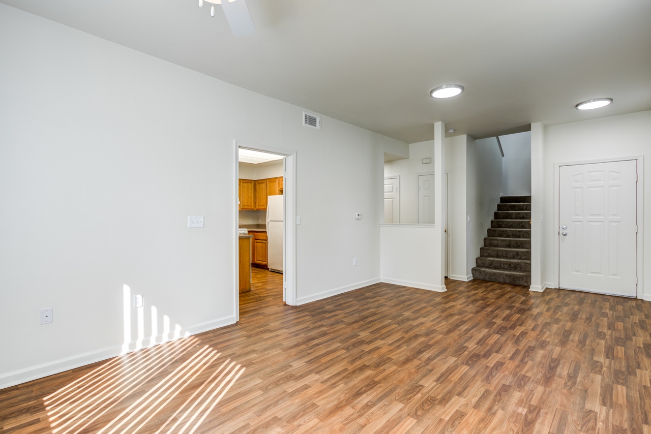 985 Ticonderoga Avenue