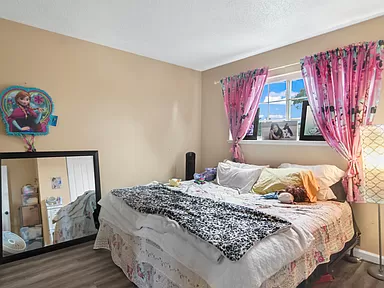 218 Marquette Avenue