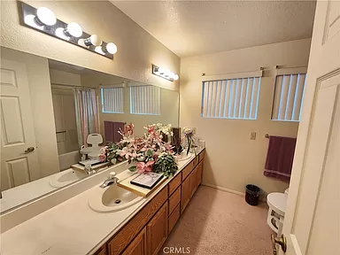 20457 Mockingbird Avenue