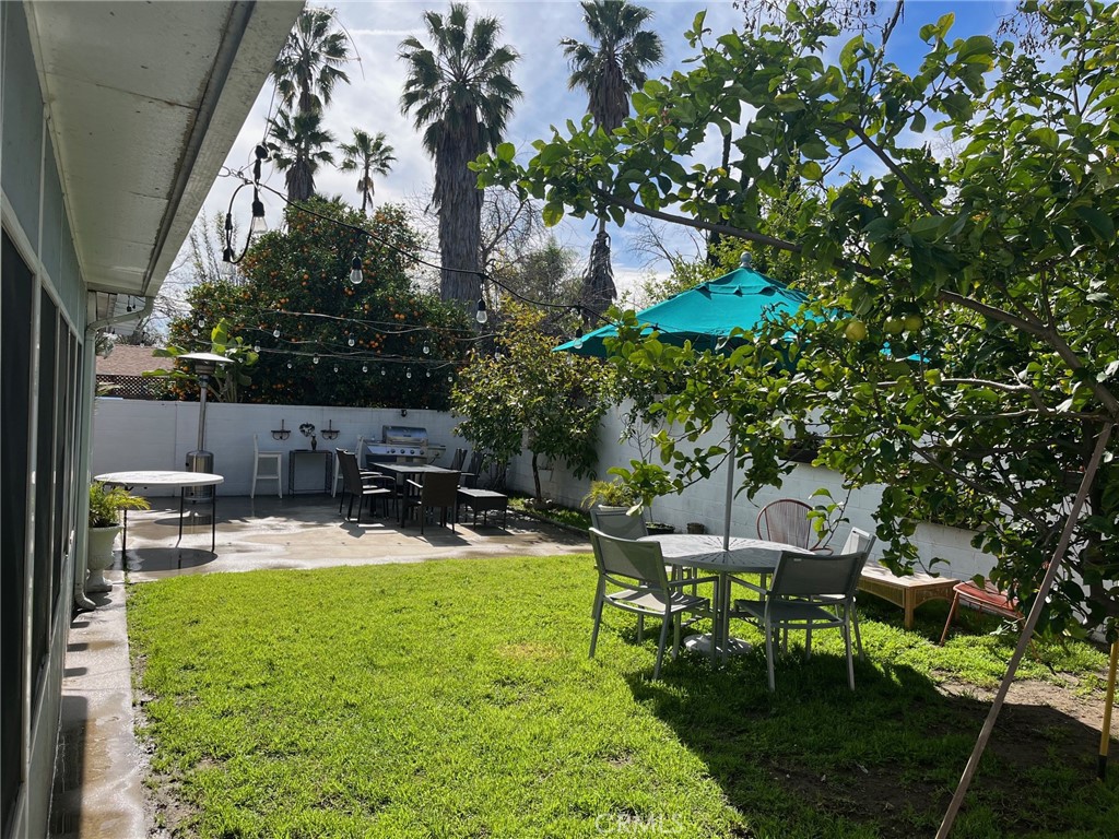 4609 Ventura Canyon Avenue